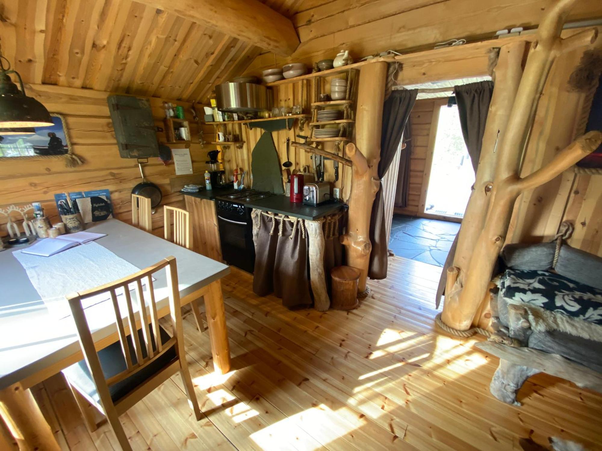 Bardu Huskylodge Екстериор снимка